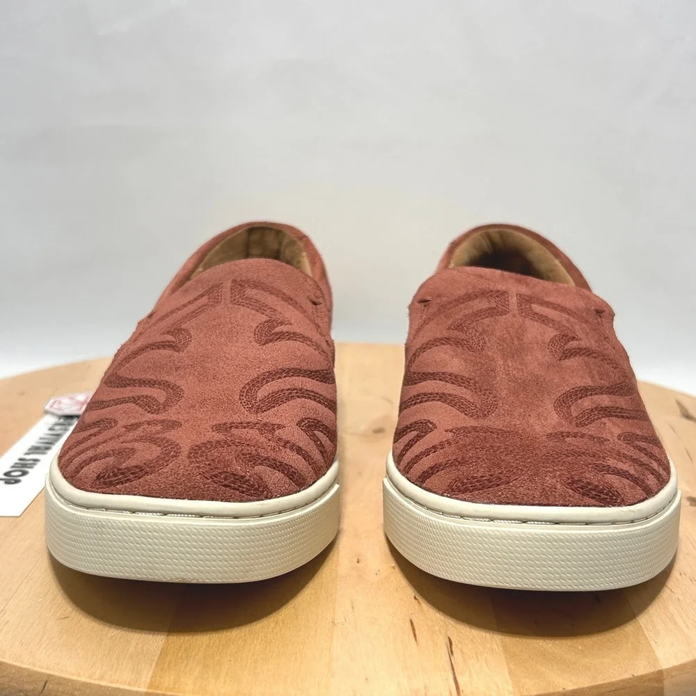 Frye Ivy Primrose Womens‎ Suede Slip On Sneaker - Size 7M